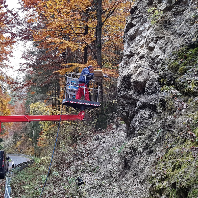 Felssicherung durch Vernagelung und Spritzbetonschale